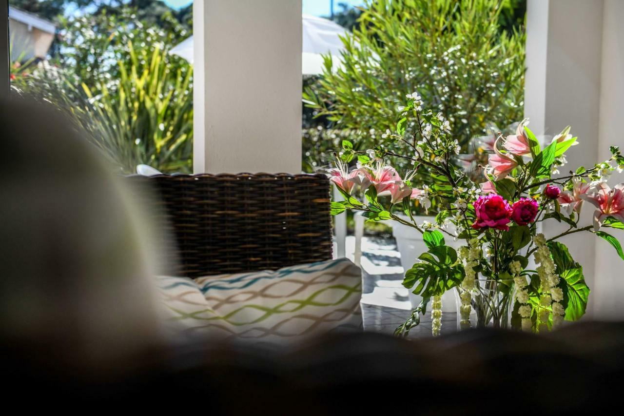 Les Vagues Hotel Restaurant بيسكاروس-بلاج المظهر الخارجي الصورة